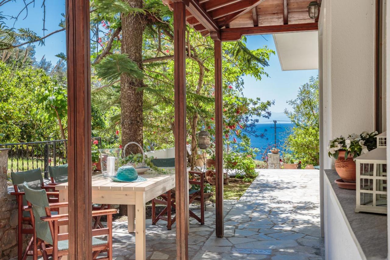 Oikia Guesthouse Stafylos Bagian luar foto