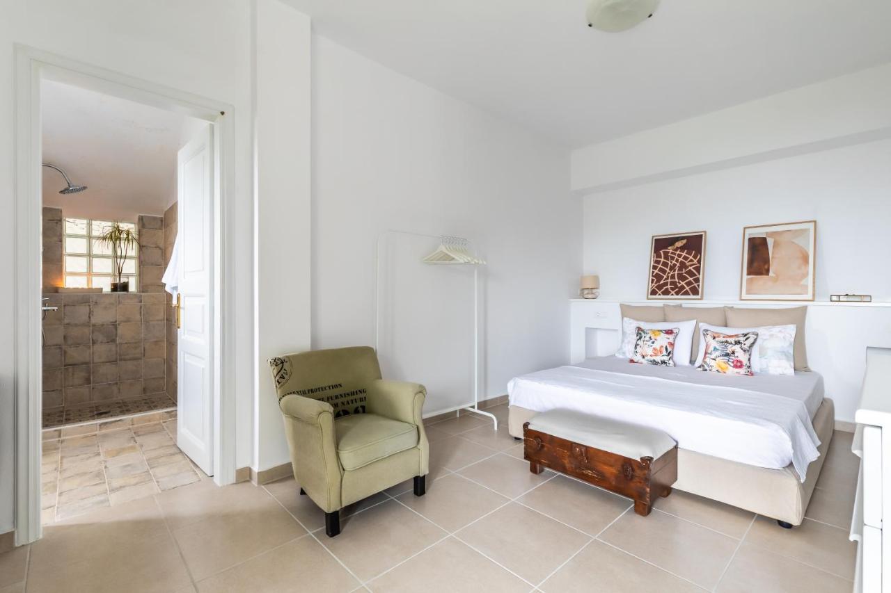 Oikia Guesthouse Stafylos Bagian luar foto