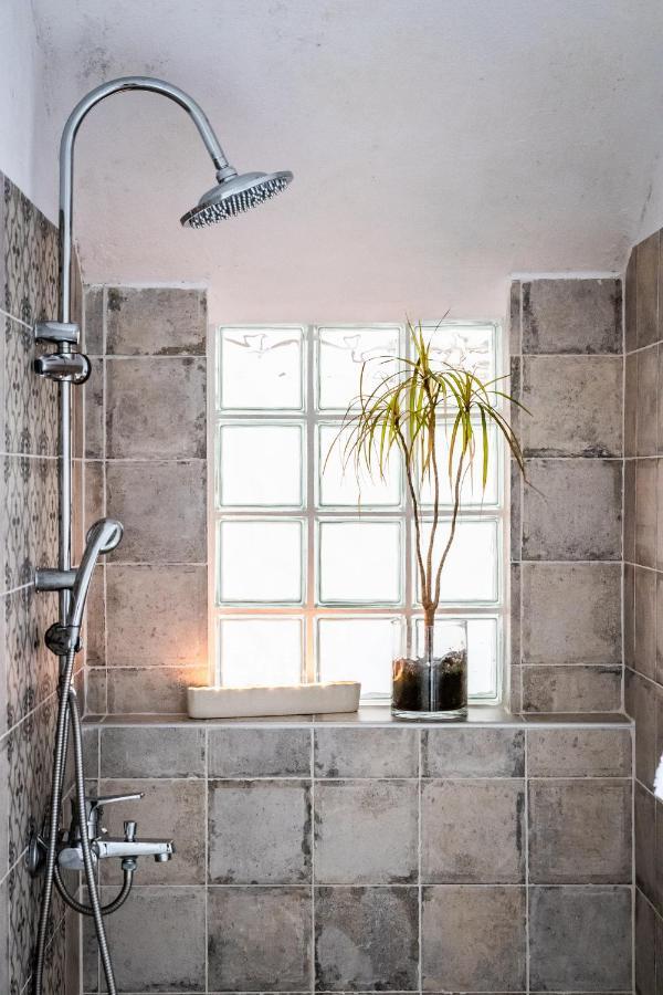 Oikia Guesthouse Stafylos Bagian luar foto