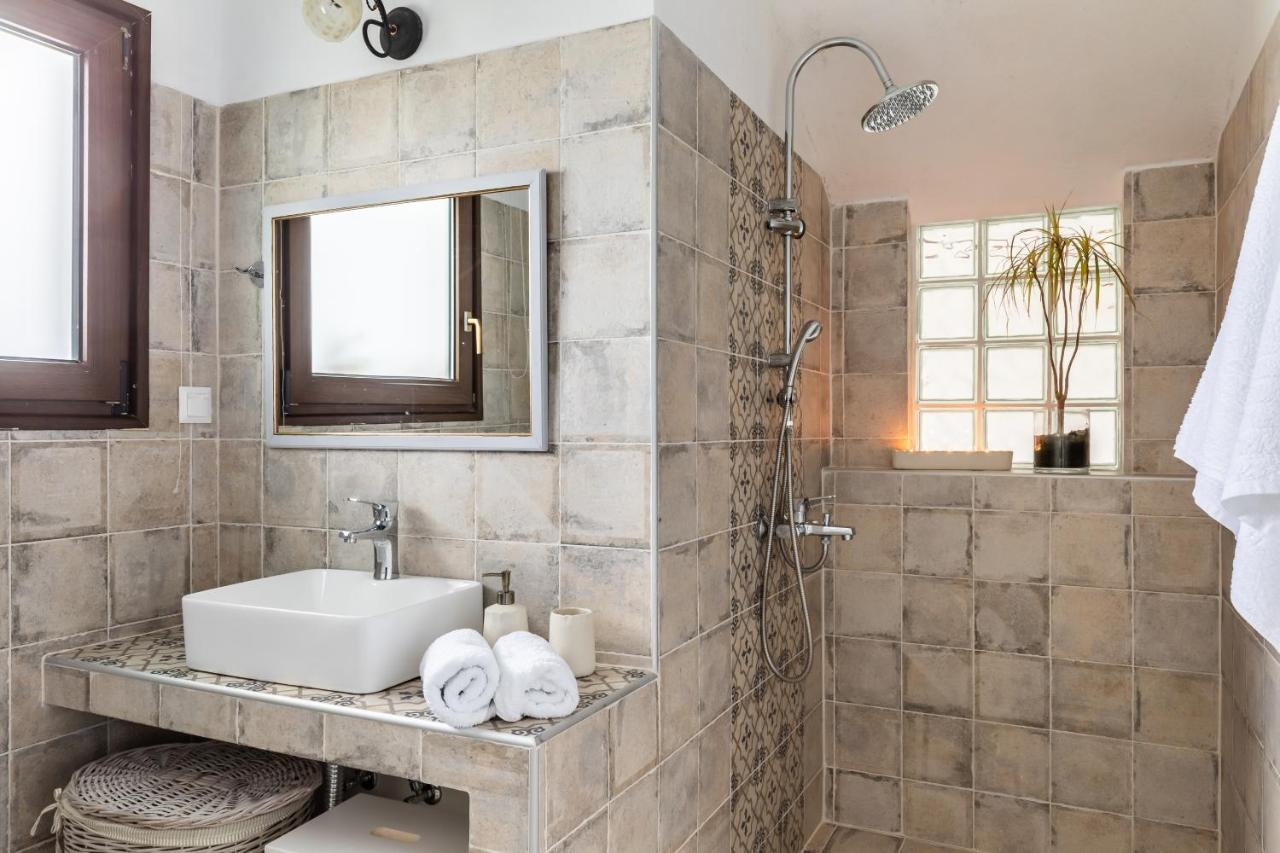 Oikia Guesthouse Stafylos Bagian luar foto