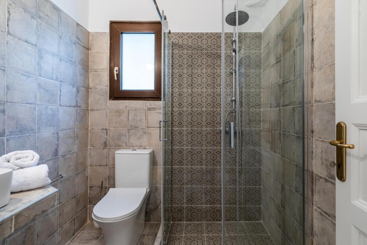 Oikia Guesthouse Stafylos Bagian luar foto